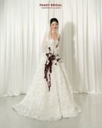 P2 - WHISPERS OF A QUEEN