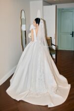 P1 - TIMELESS ALLURE - Image 2