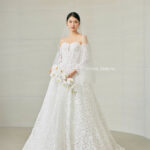 P568- FLORAL LACE - SLEEVES